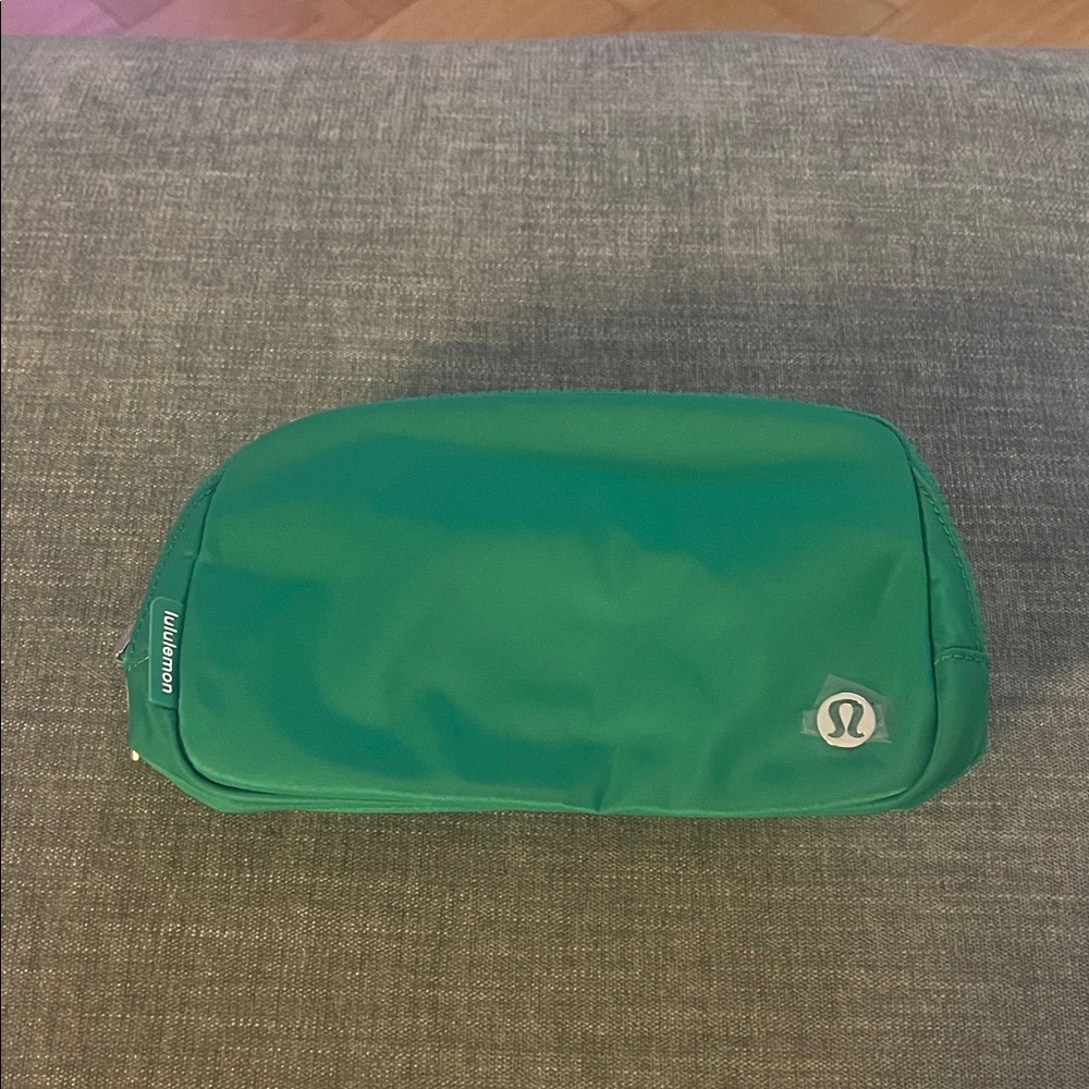 lululemon everywhere belt bag